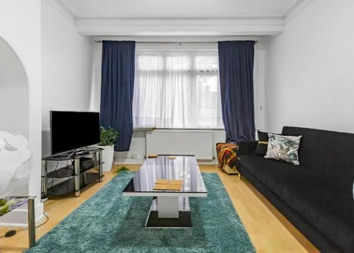 Onsitestays - 3 Bedroom House Near Tottenham Hale