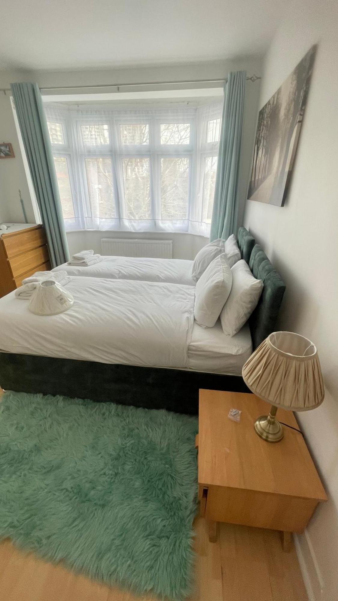 Onsitestays - 3 Bedroom House Near Tottenham Hale Casa vacanze Londra